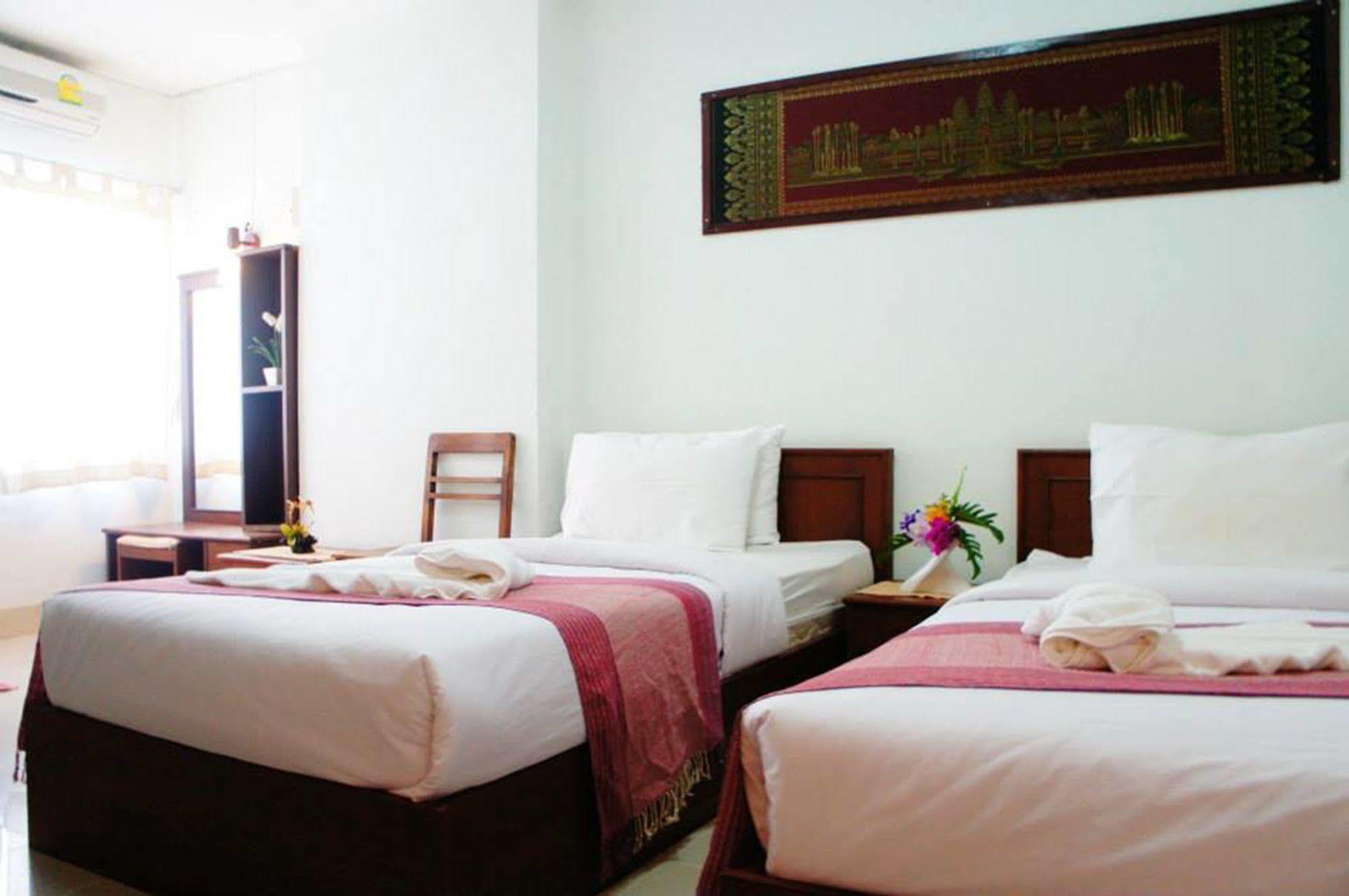 Vipa House Hotel Chiang Mai Ngoại thất bức ảnh