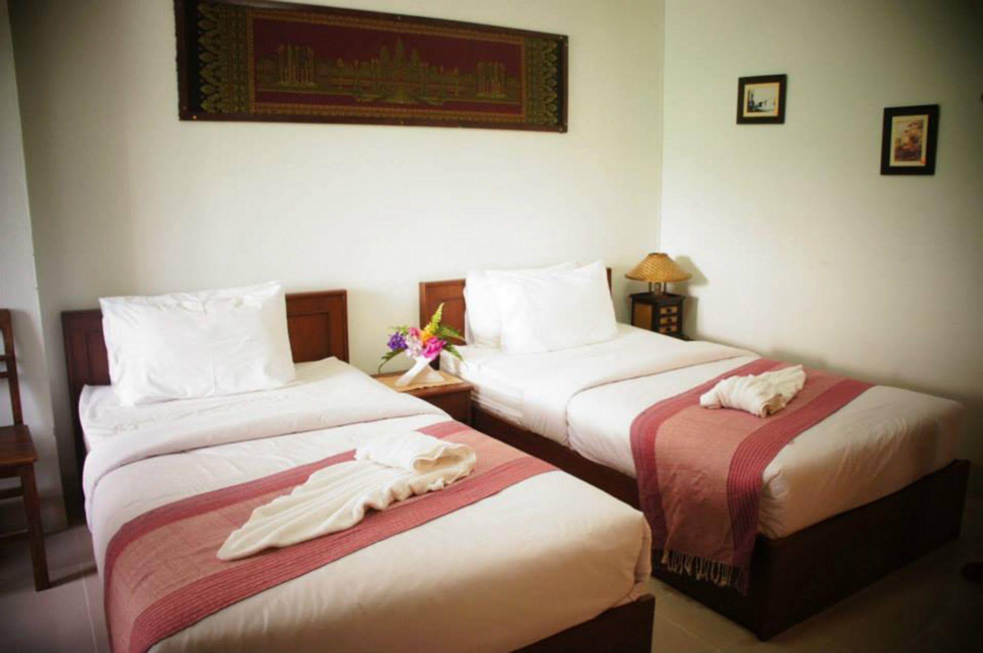 Vipa House Hotel Chiang Mai Ngoại thất bức ảnh