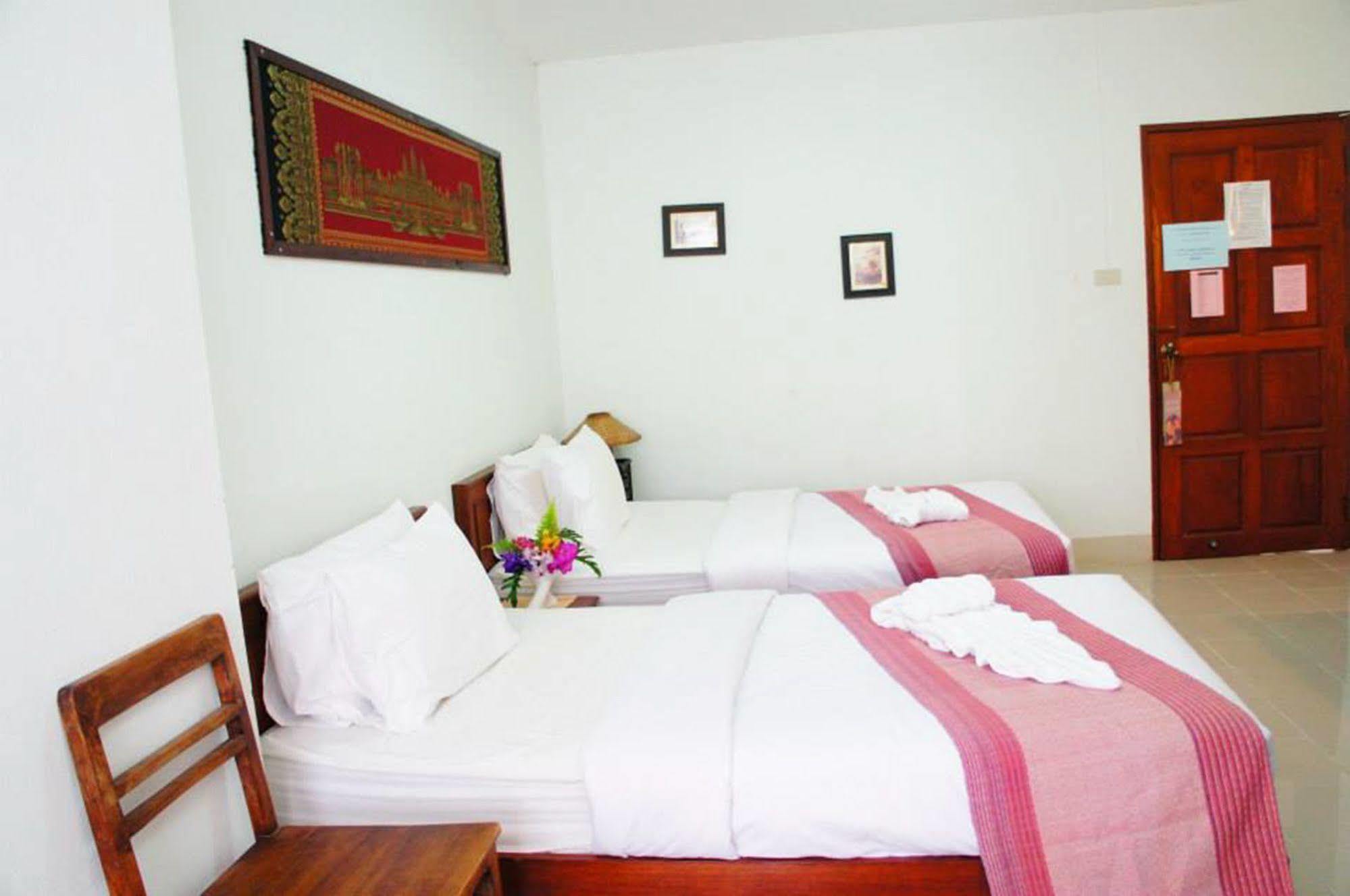 Vipa House Hotel Chiang Mai Ngoại thất bức ảnh